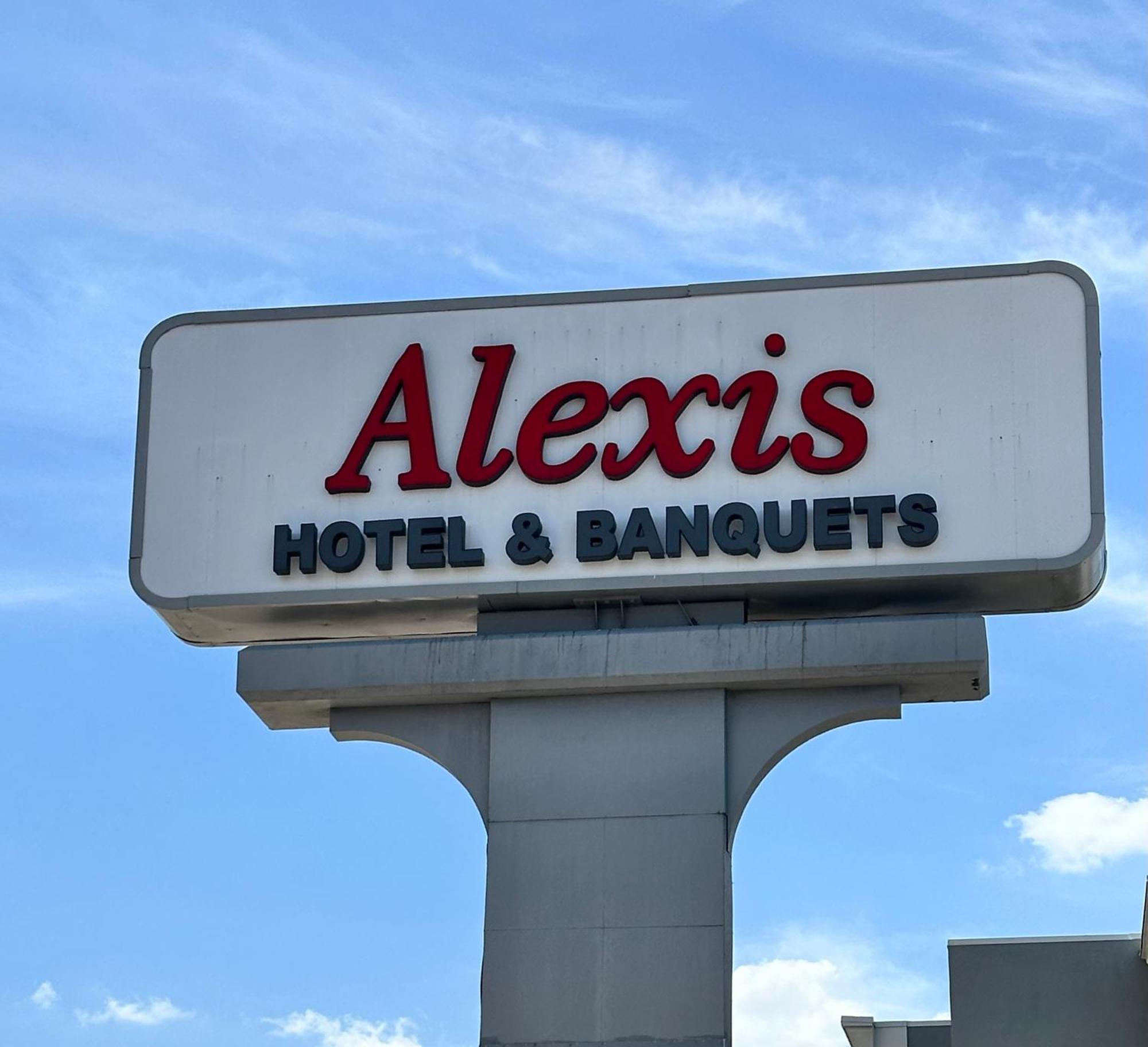 Alexis Hotel & Banquets Dallas Park Central Galleria Kültér fotó